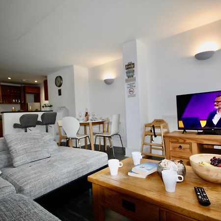 Bournemouth Hot Tub & Sauna Holiday Let Zewnętrze zdjęcie